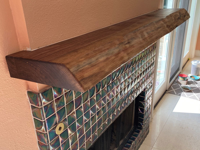 Living Room Mantel 1A